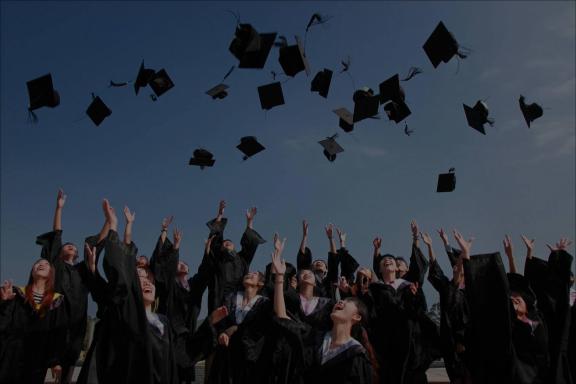 https://www.pexels.com/photo/accomplishment-ceremony-education-graduation-267885/